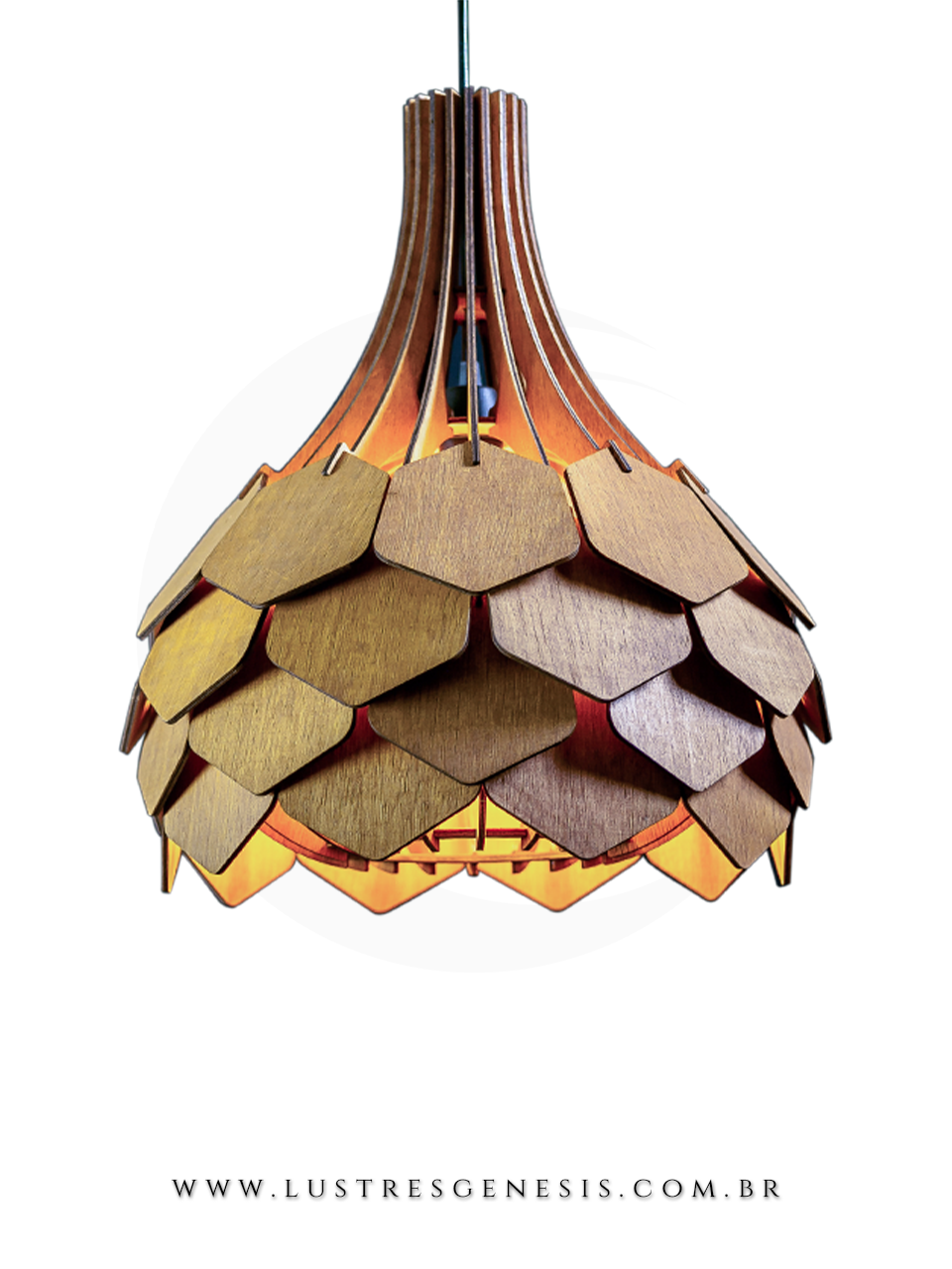 Luminária pendente moderna Pinha com acabamento em madeira Lustres Gênesis loja online venda de Lustres e Iluminação